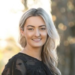 Photo of Toni Renwick