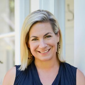Photo of Lucy Clements