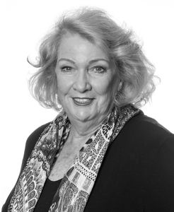 Photo of Carol Carter