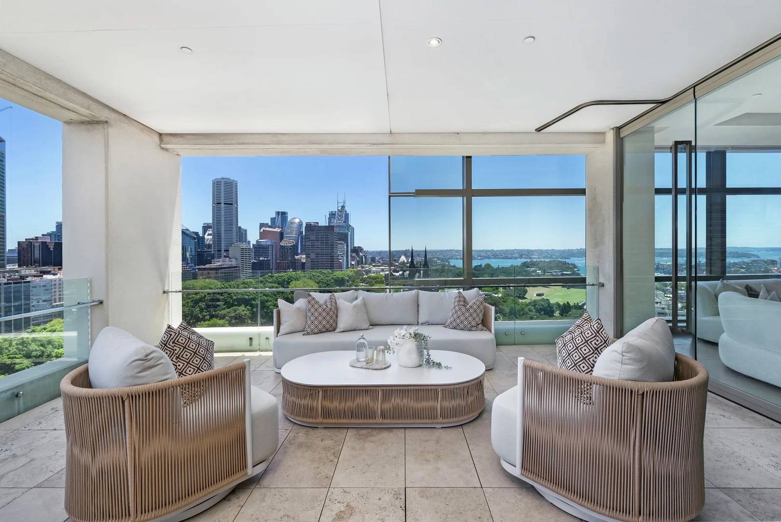 70/18 College Street, Darlinghurst For Lease by Sydney Sotheby's International Realty - image 2