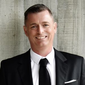 Photo of Richard Bull