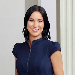 Photo of Kelly Dawson