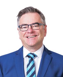 Photo of Craig Saunders