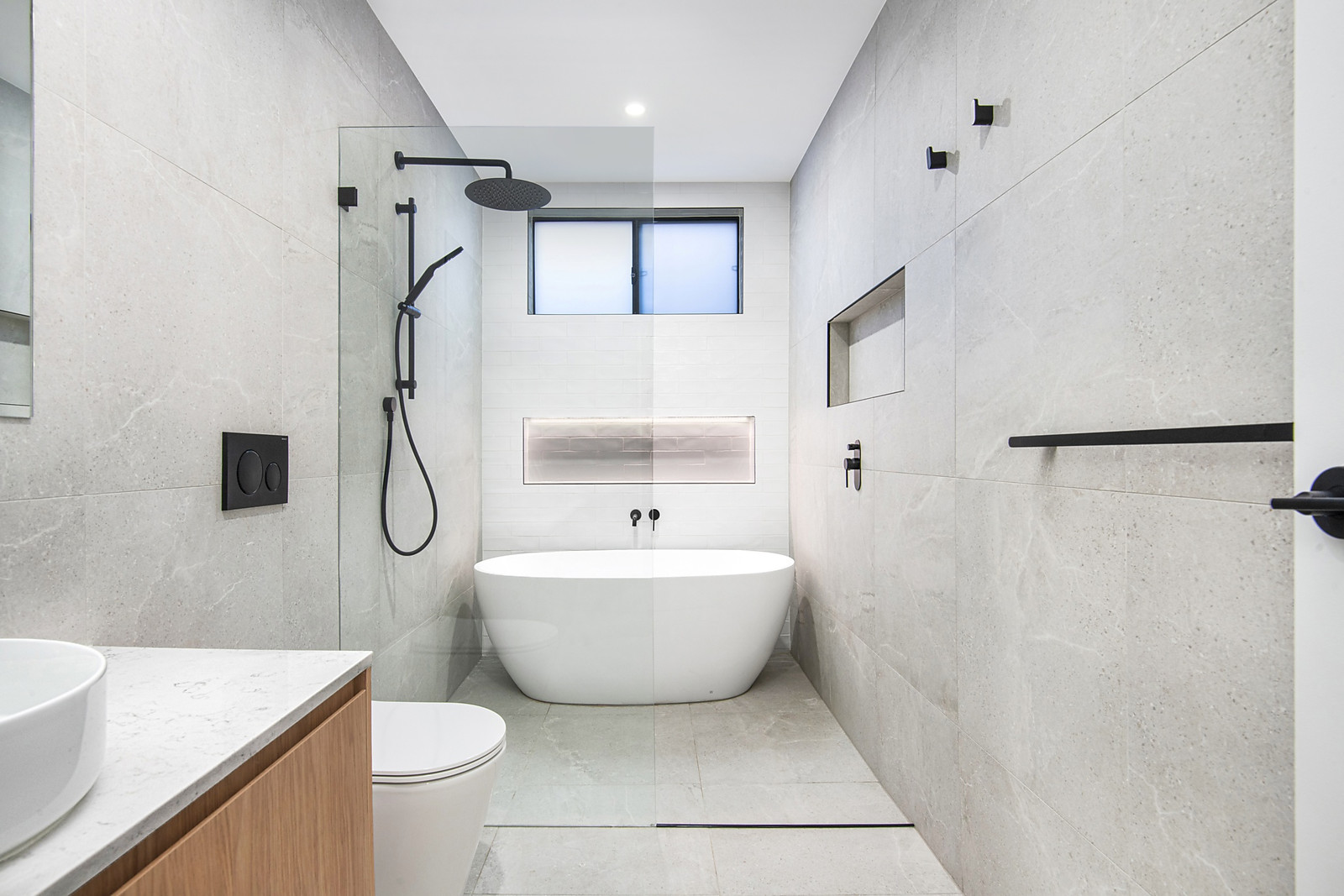 8B Yowie Avenue, Caringbah South Sold by Sydney Sotheby's International Realty - image 7