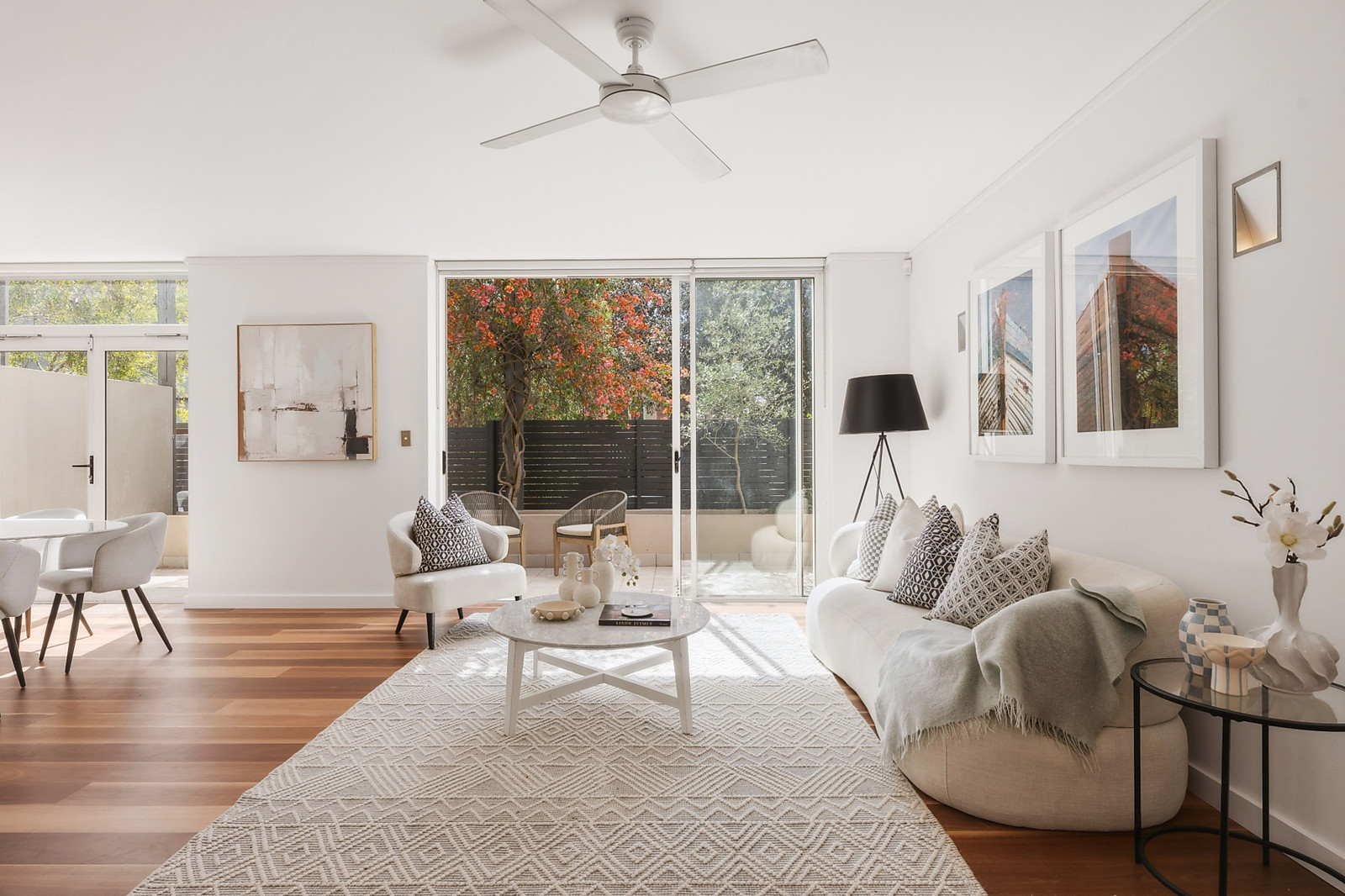 106/10 Jaques Avenue, Bondi Beach Auction by Sydney Sotheby's International Realty - image 2