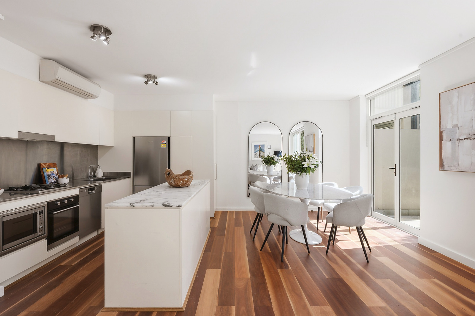 106/10 Jaques Avenue, Bondi Beach Auction by Sydney Sotheby's International Realty - image 5