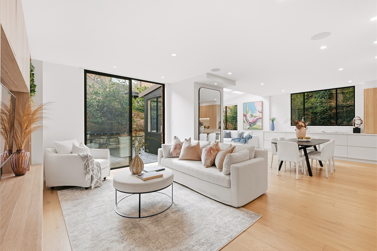 8/83 Ocean Street, Woollahra For Sale by Sydney Sotheby's International Realty - image 3