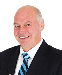 Photo of Peter Restall