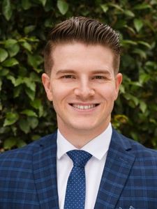 Photo of Mitchell Holmes