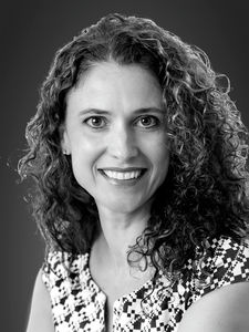 Photo of Leanne Smith