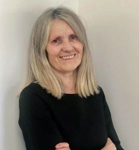 Photo of Diane Low
