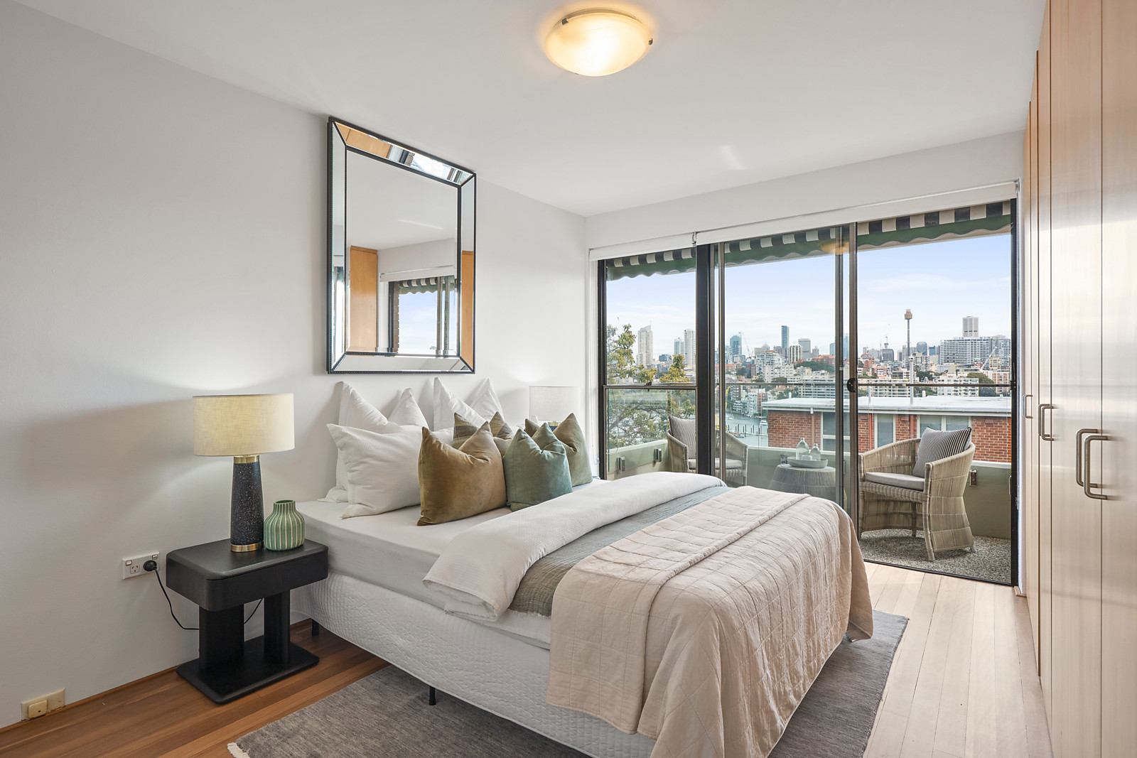 18/54 Darling Point Road, Darling Point Auction by Sydney Sotheby's International Realty - image 9