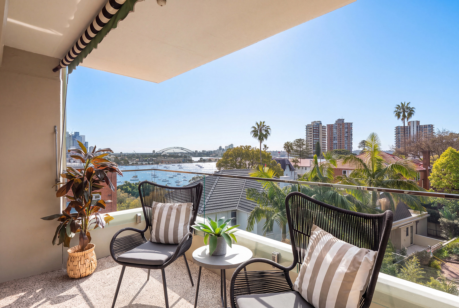 18/54 Darling Point Road, Darling Point Auction by Sydney Sotheby's International Realty - image 2