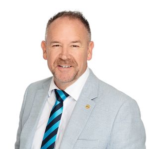 Photo of Glenn Nelson