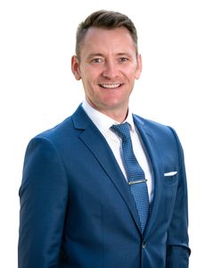 Photo of Karl Latham