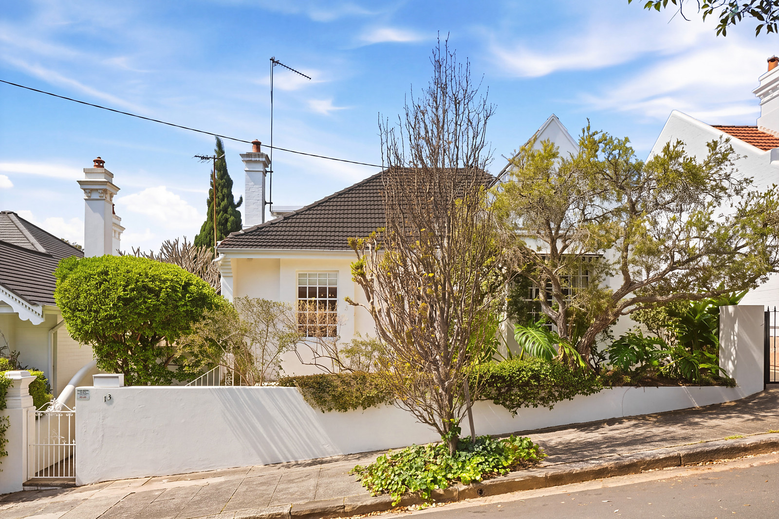 13 Harkness Street, Woollahra Auction by Sydney Sotheby's International Realty - image 1