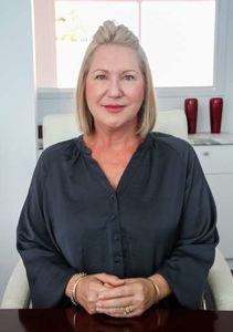 Photo of Karen Campbell