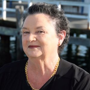 Photo of Dianne Wynyard