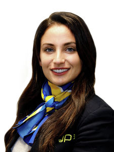 Photo of Lisa Totaro