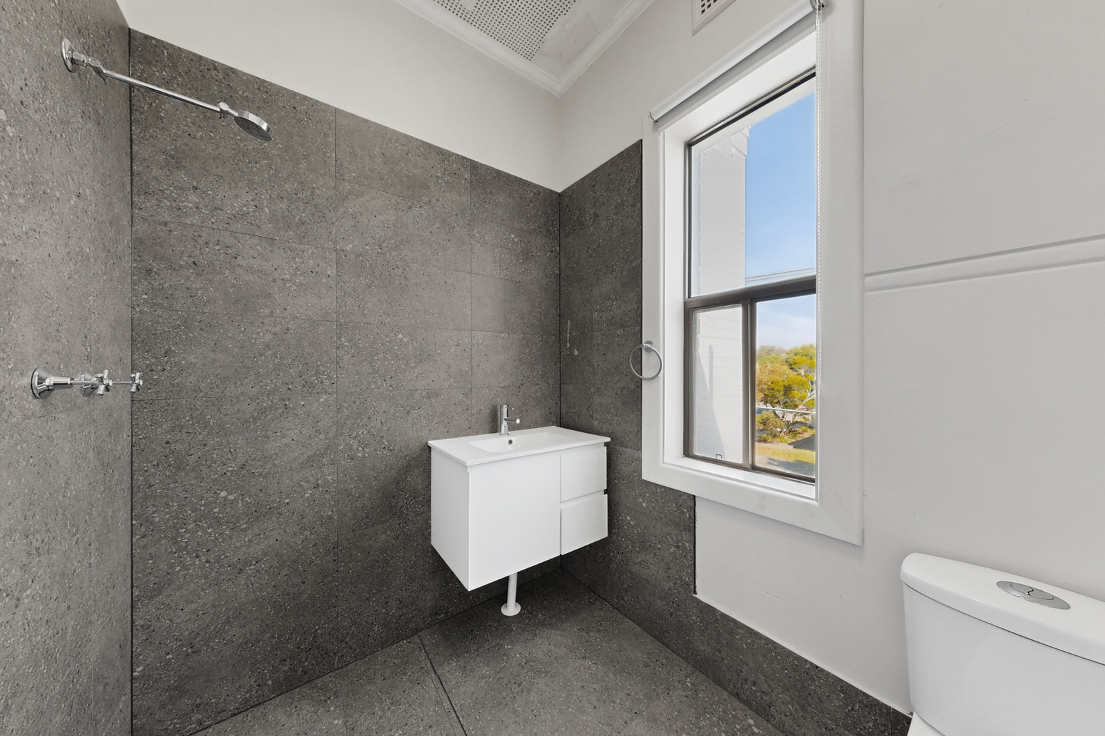 106 Russell Avenue, Dolls Point For Sale by Sydney Sotheby's International Realty - image 10