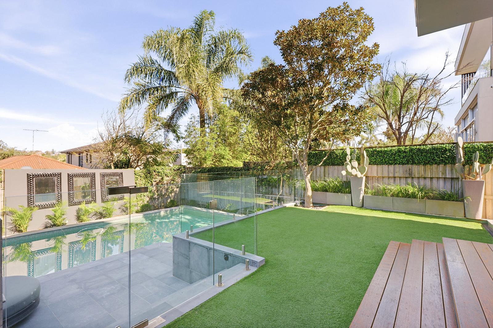 53 Gilgandra Road, North Bondi For Sale by Sydney Sotheby's International Realty - image 2