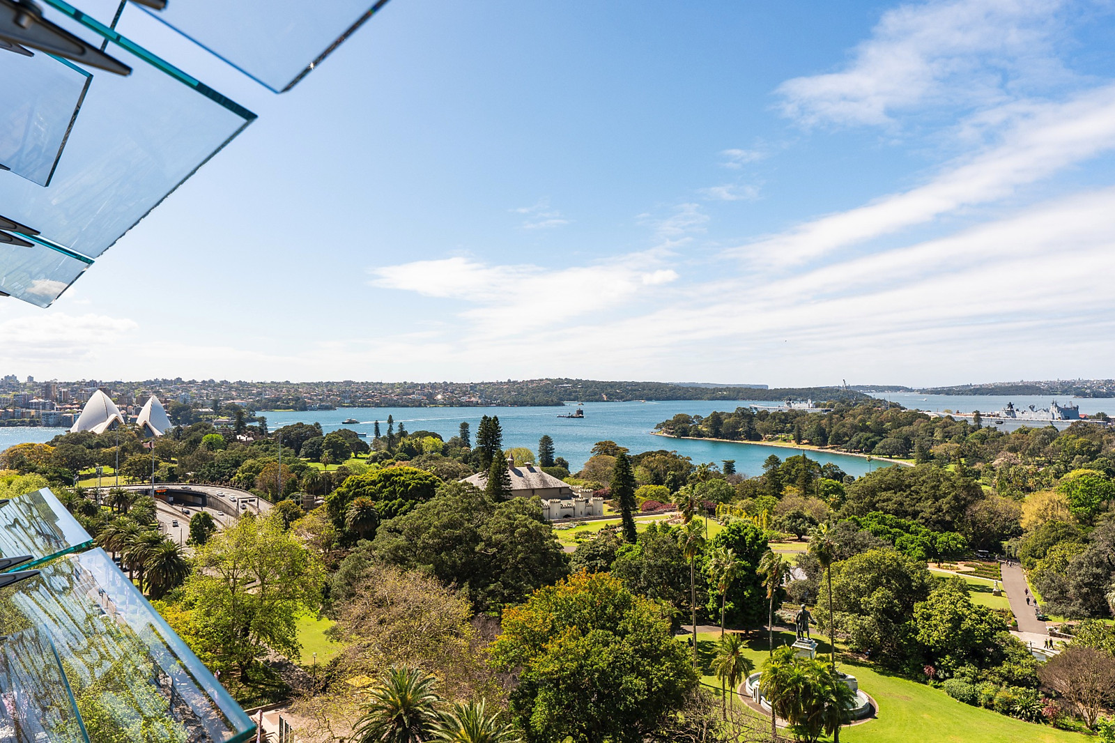 53/155 Macquarie Street, Sydney For Sale by Sydney Sotheby's International Realty - image 3