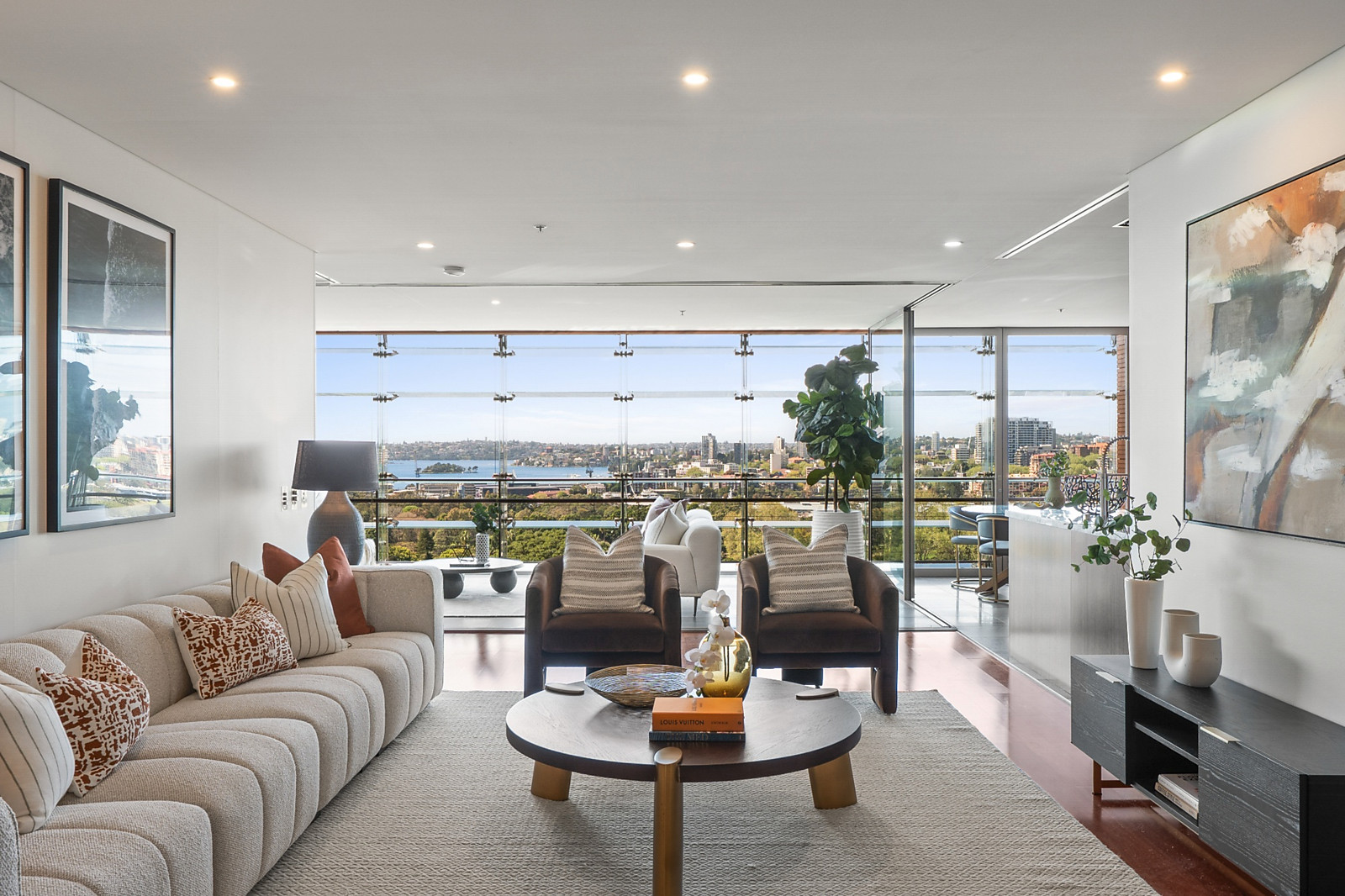 53/155 Macquarie Street, Sydney For Sale by Sydney Sotheby's International Realty - image 6