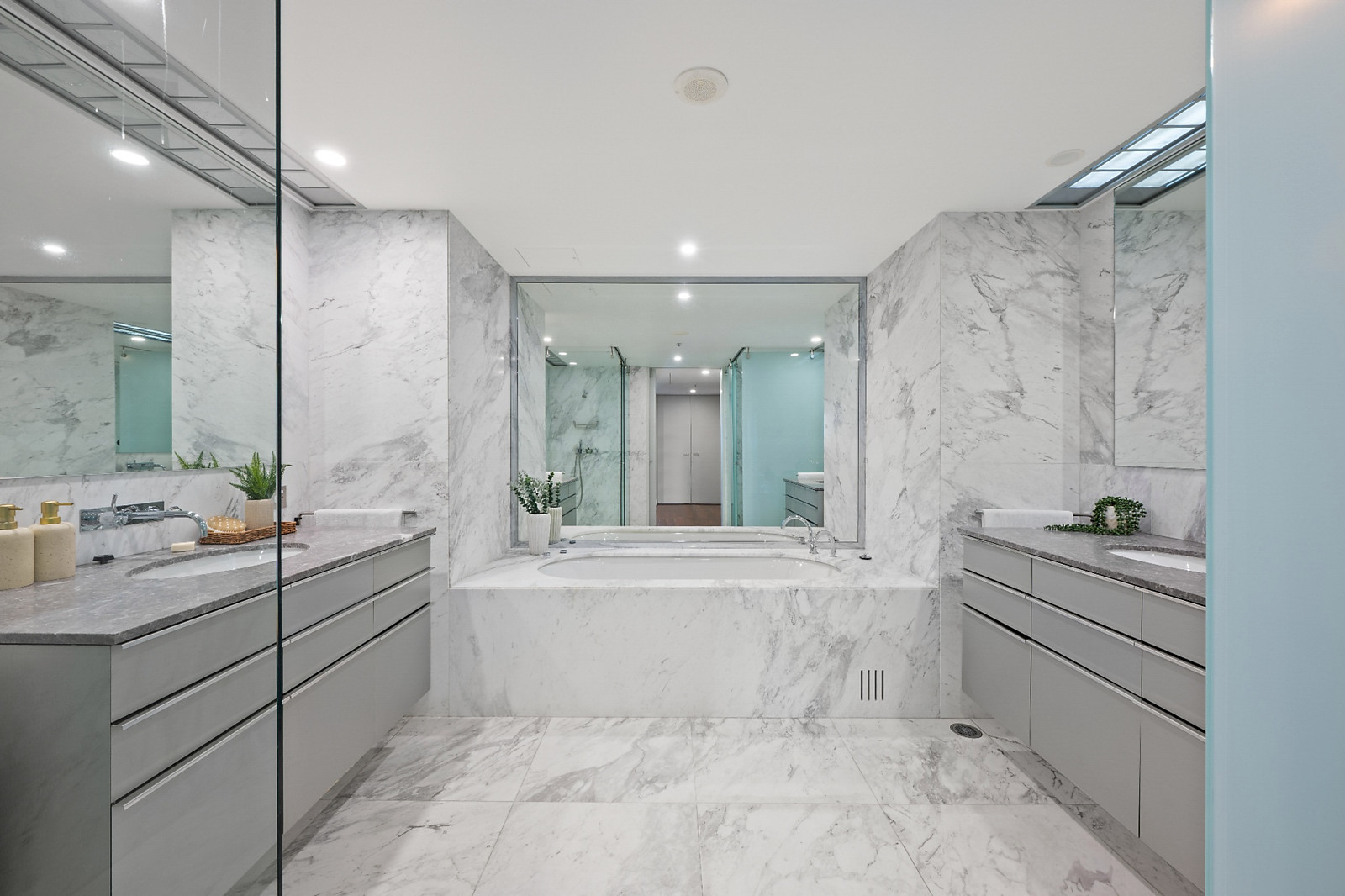 53/155 Macquarie Street, Sydney For Sale by Sydney Sotheby's International Realty - image 19