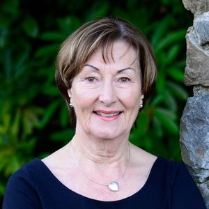 Photo of Maureen Hutchinson