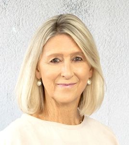 Photo of Julie Shand