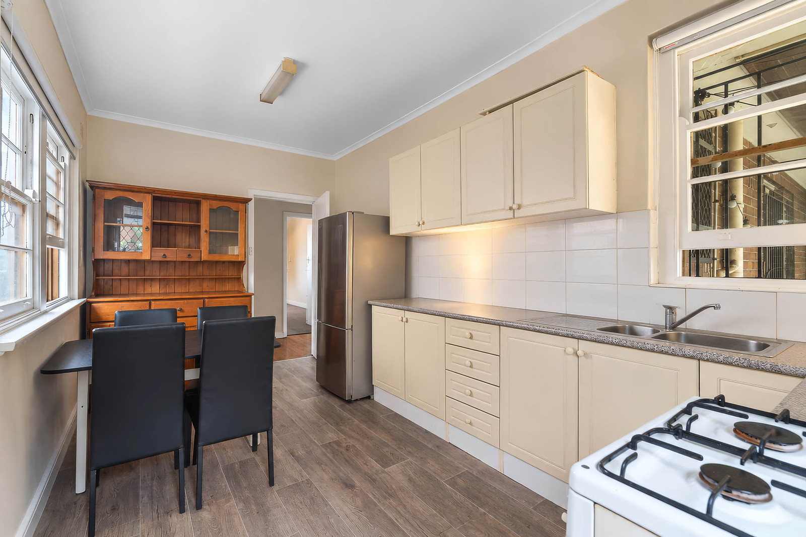 170 Coward Street, Mascot For Sale by Sydney Sotheby's International Realty - image 3