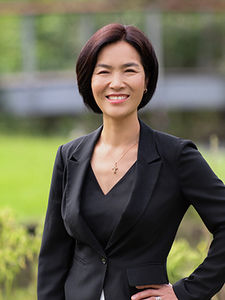 Photo of Michelle Lee