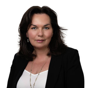 Photo of Charmaine Davidtz