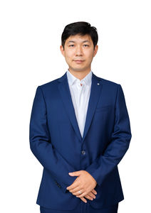 Photo of Ross Jin