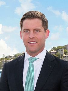 Photo of Sebastian Maxwell