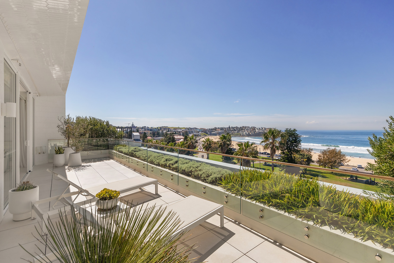Penthouse/134-138 Campbell Parade, Bondi Beach For Sale by Sydney Sotheby's International Realty - image 2