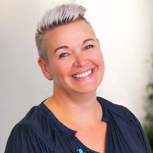 Photo of Angela Buswell