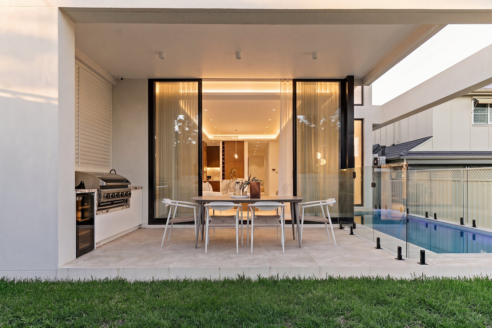 8a Como Street, Blakehurst For Sale by Sydney Sotheby's International Realty - image 1