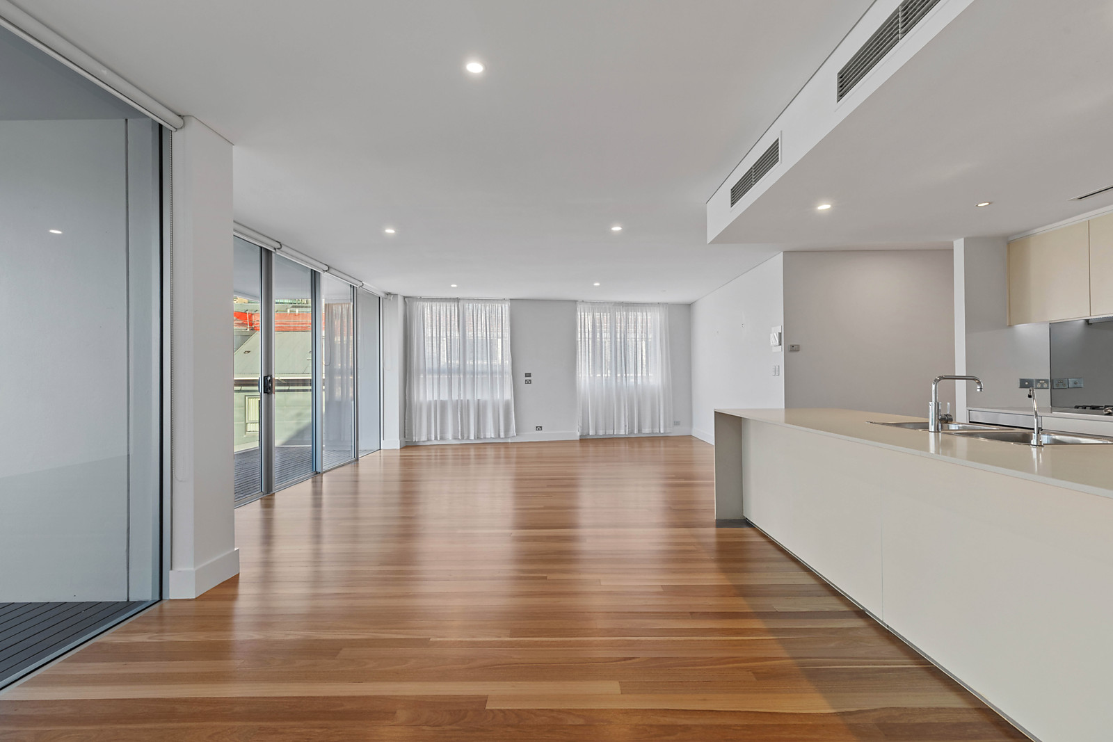 154/3 Darling Island Road, Pyrmont For Sale by Sydney Sotheby's International Realty - image 12