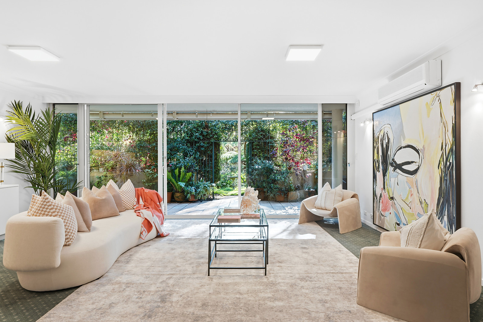 1/18 Small Street, Woollahra Auction by Sydney Sotheby's International Realty - image 1