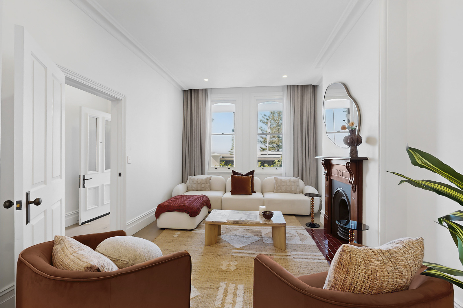 67 The Grand Parade, Brighton-le-sands For Sale by Sydney Sotheby's International Realty - image 4