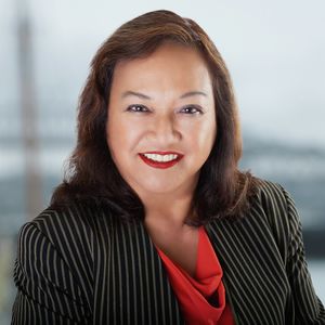 Photo of Cecilia Tan