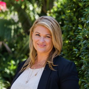 Photo of Stacey Smith