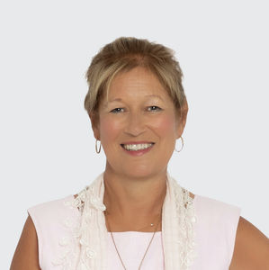 Photo of Caroline Hughes