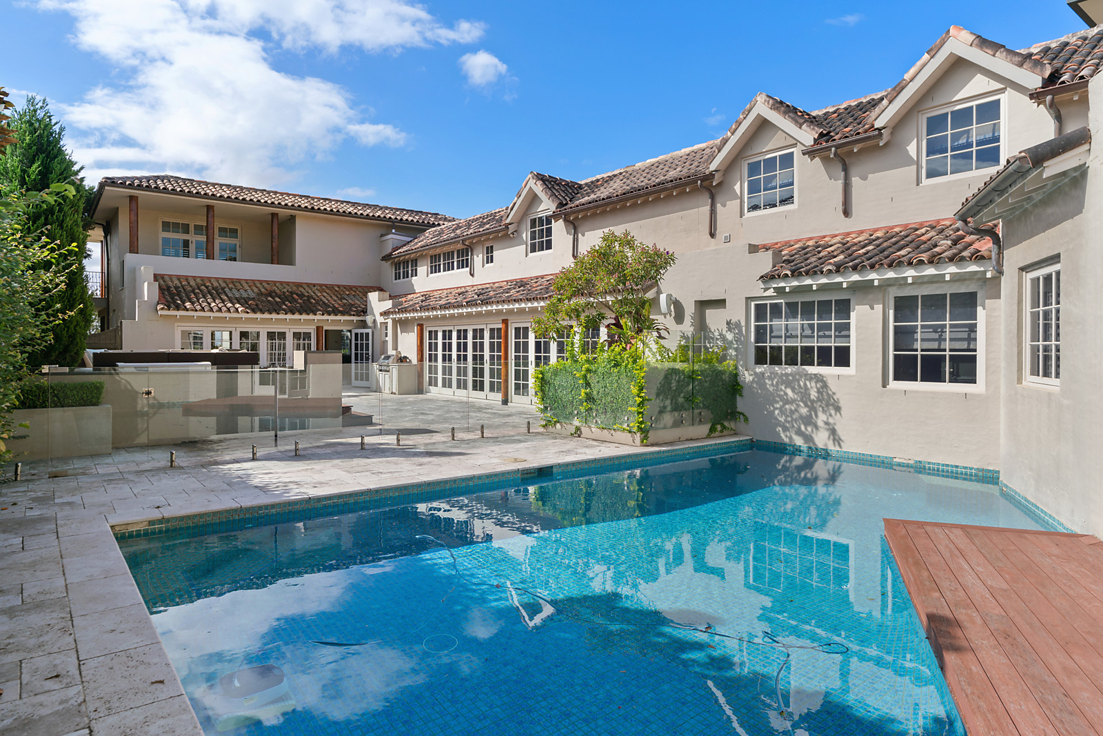 47 New South Head Road, Vaucluse For Sale by Sydney Sotheby's International Realty - image 1