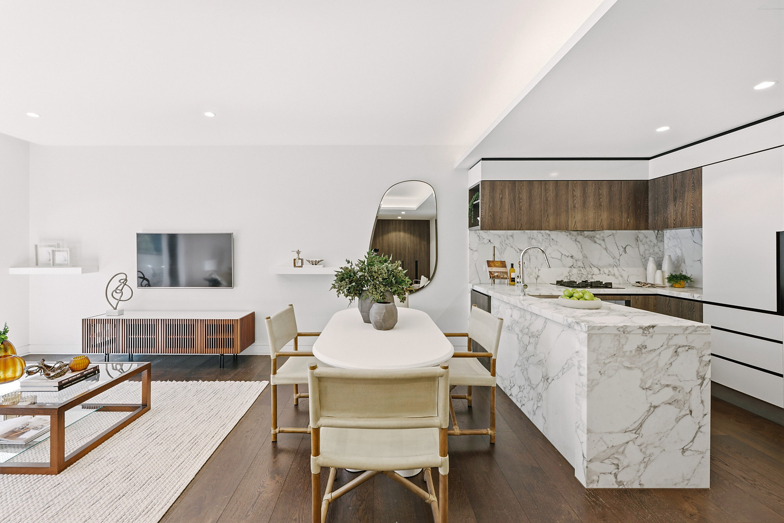 202/16-18 Cross Street, Double Bay For Sale by Sydney Sotheby's International Realty - image 2