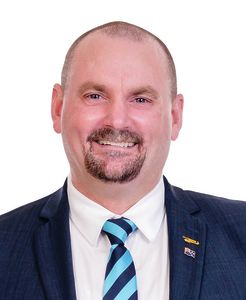 Photo of Geoff Polly Polglase