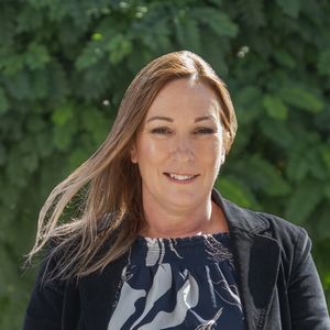 Photo of Jackie Henry