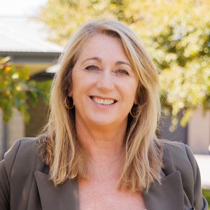 Photo of Lorraine Porter-Bishop