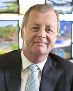 Photo of Warwick Williams
